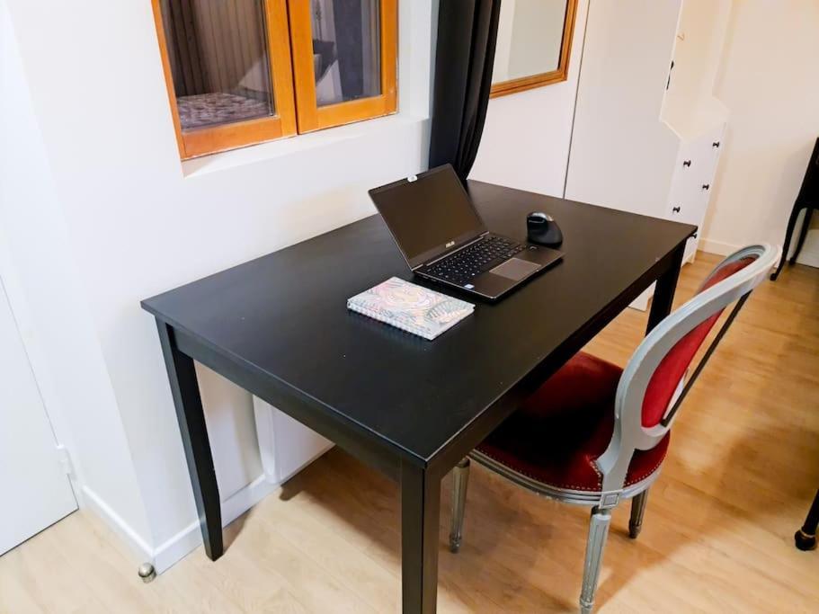 Atelier Casanova Apartment Vitry-sur-Seine Bagian luar foto