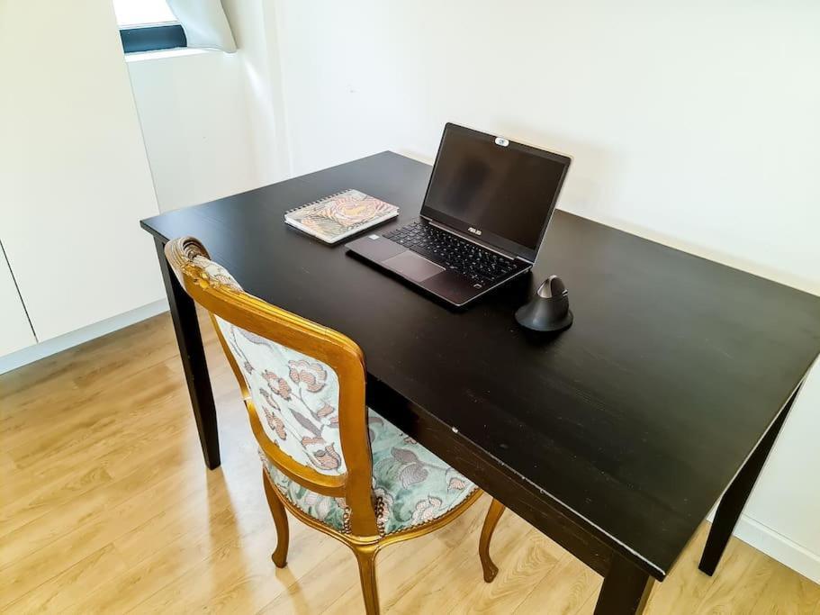 Atelier Casanova Apartment Vitry-sur-Seine Bagian luar foto