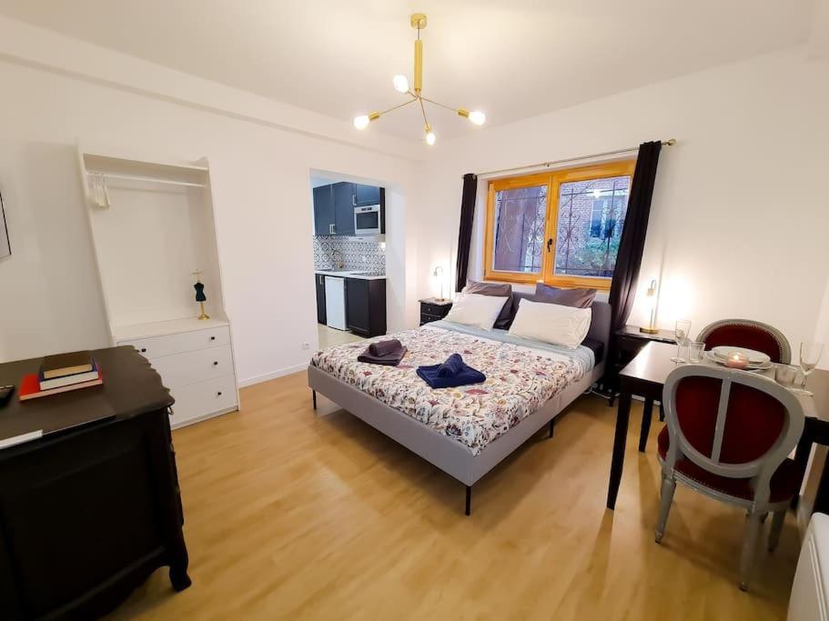 Atelier Casanova Apartment Vitry-sur-Seine Bagian luar foto